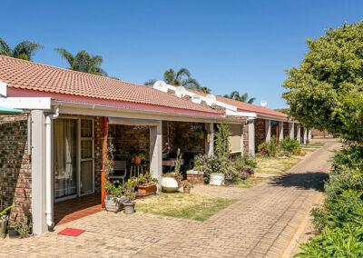 To Let 2 Bedroom Property for Rent in Oudtshoorn Western Cape